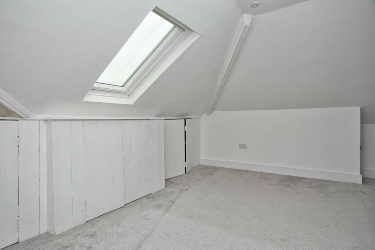 Properties Under Offer in Augusta Gardens Folkestone