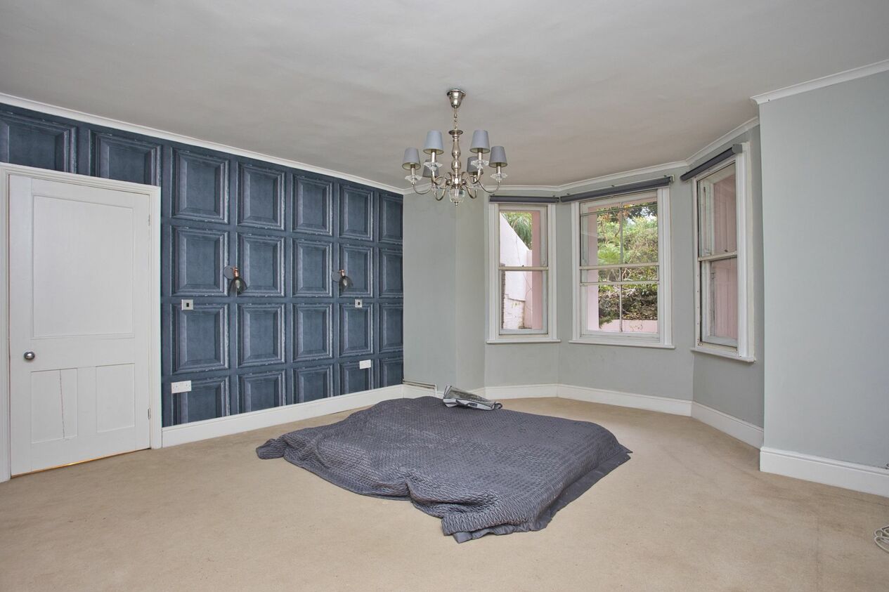 Properties For Sale in Augusta Gardens  Folkestone