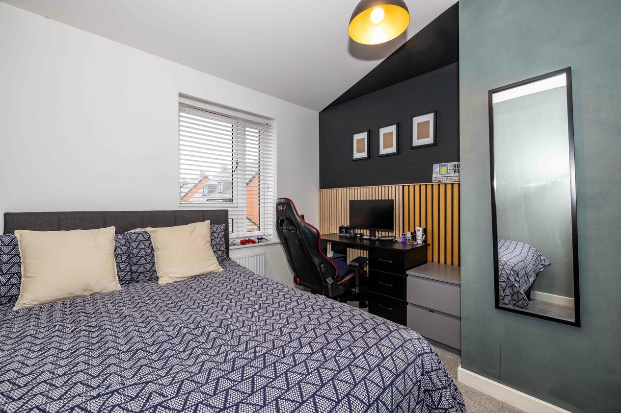 Properties Under Offer in Autumn Drive Ashford