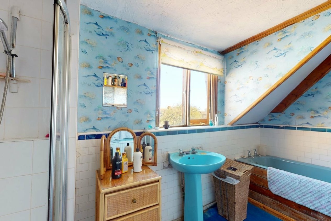 Properties For Sale in Avenue Road Herne Bay