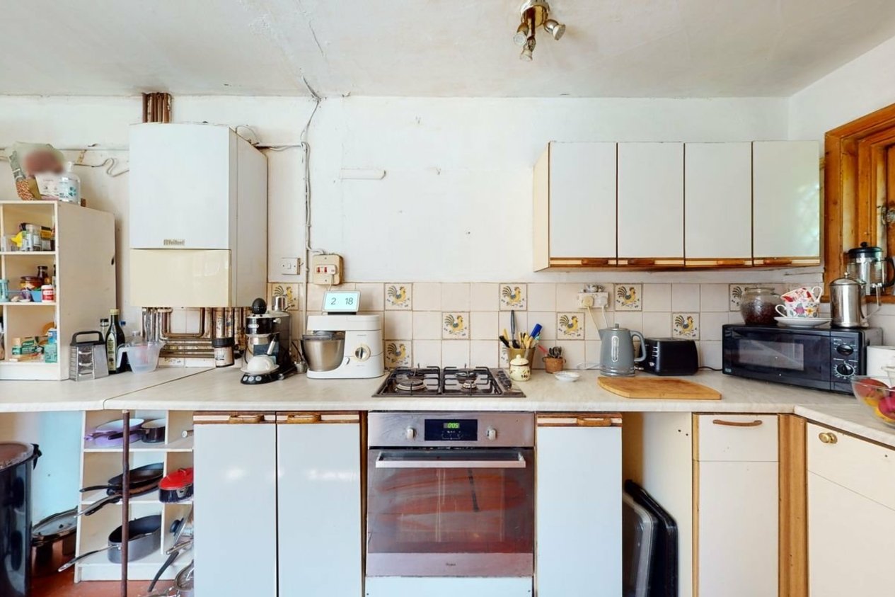 Properties For Sale in Avenue Road Herne Bay