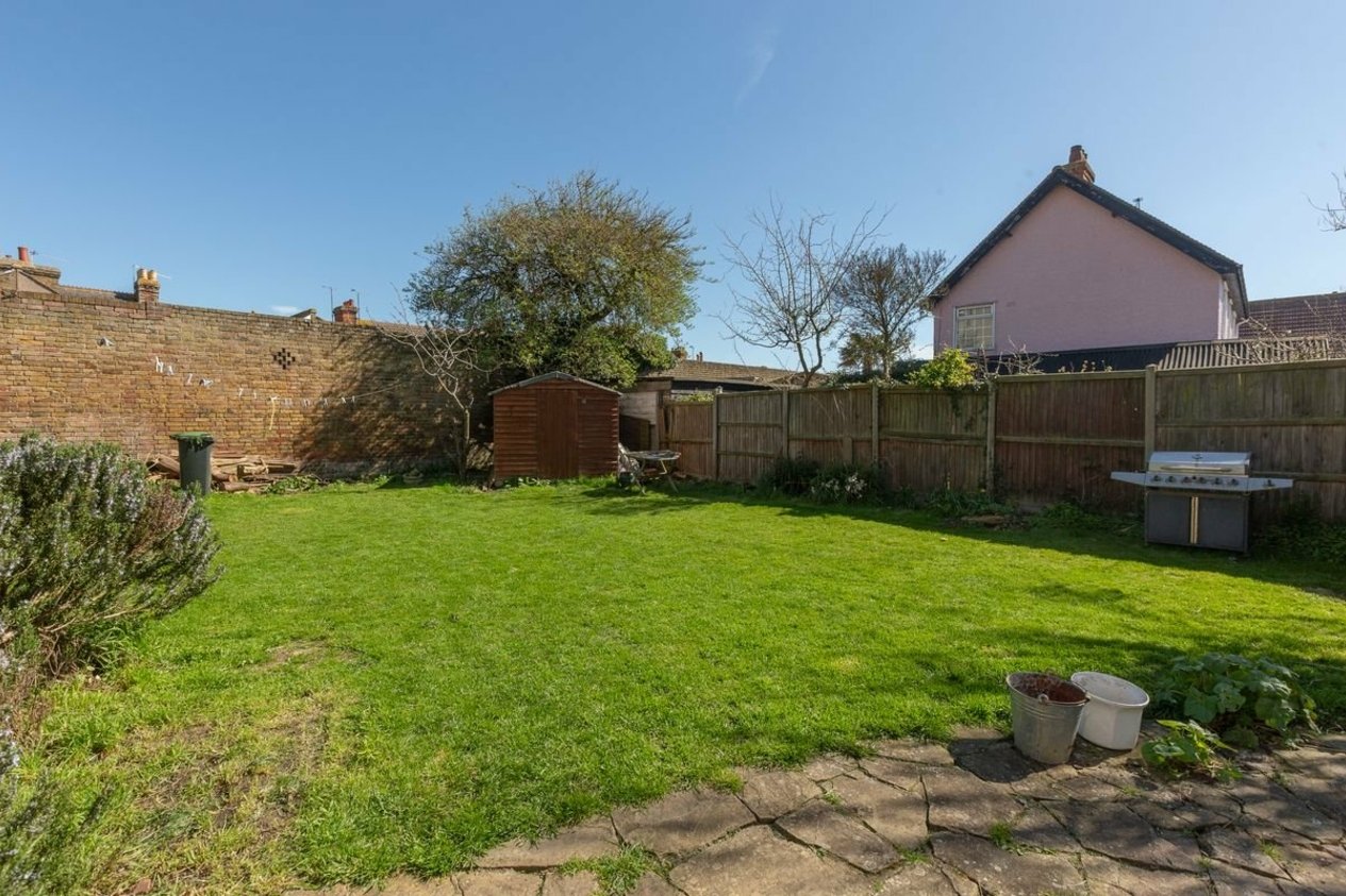 Properties For Sale in Avenue Road Herne Bay