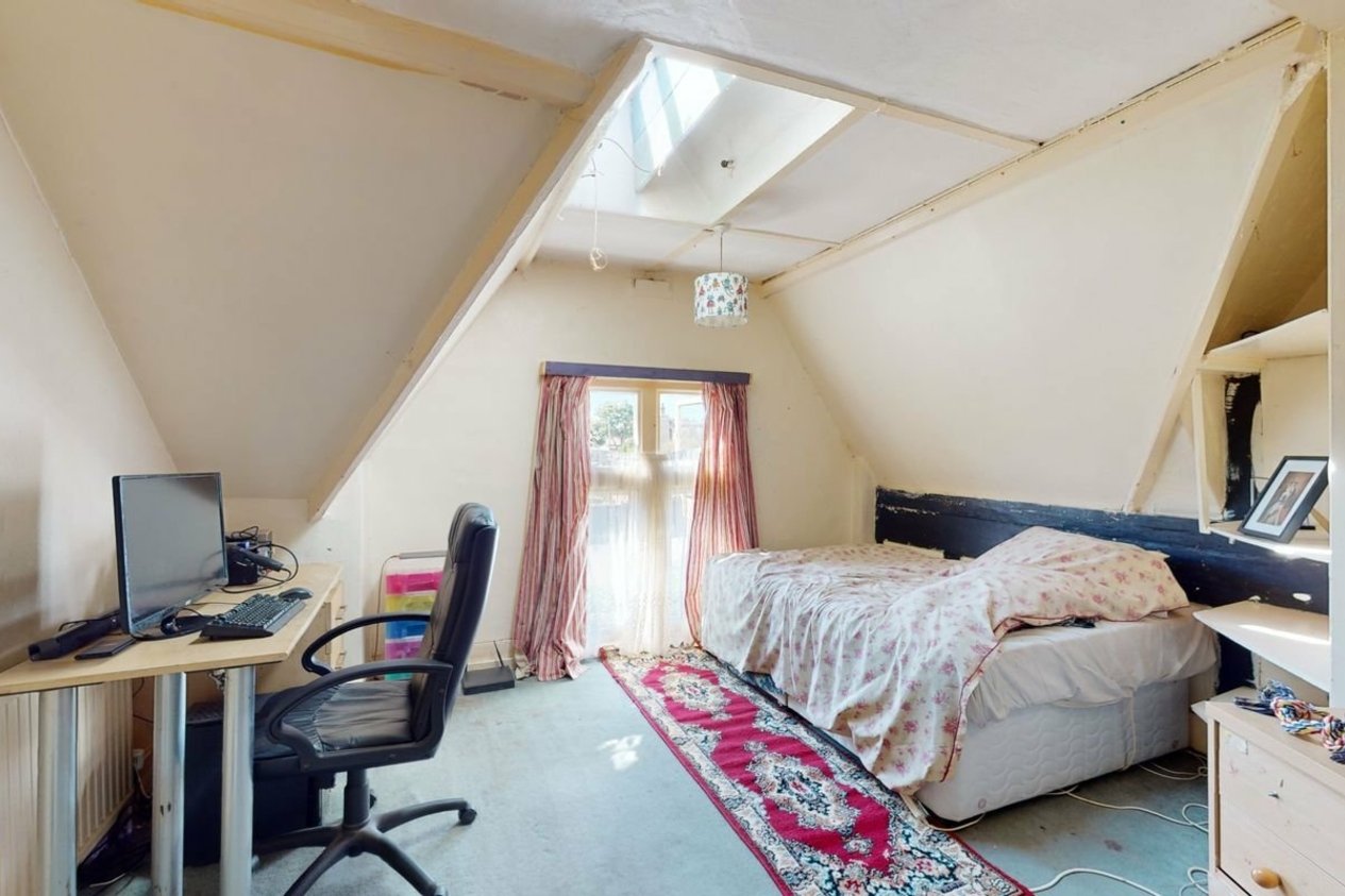 Properties For Sale in Avenue Road Herne Bay