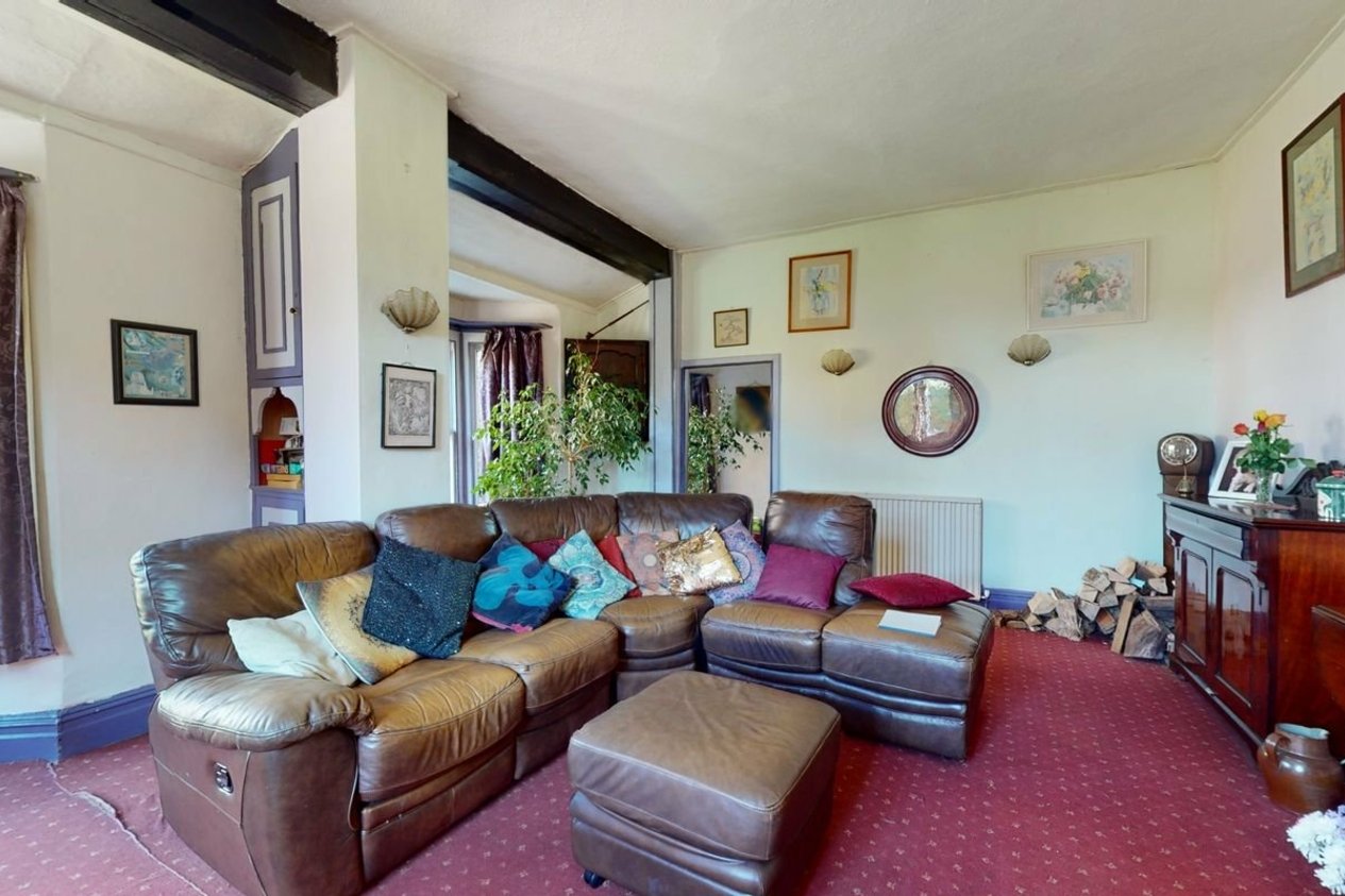Properties For Sale in Avenue Road Herne Bay