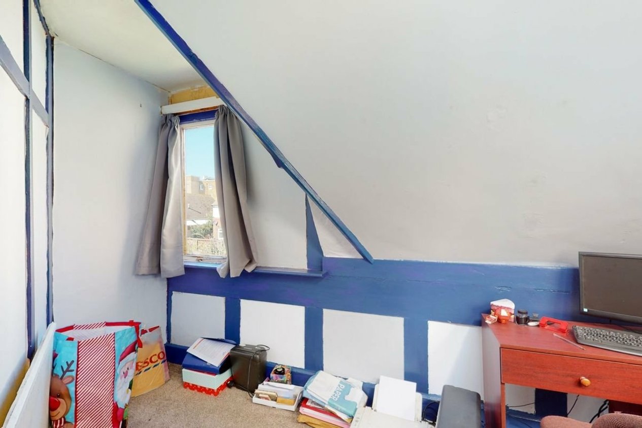 Properties For Sale in Avenue Road Herne Bay