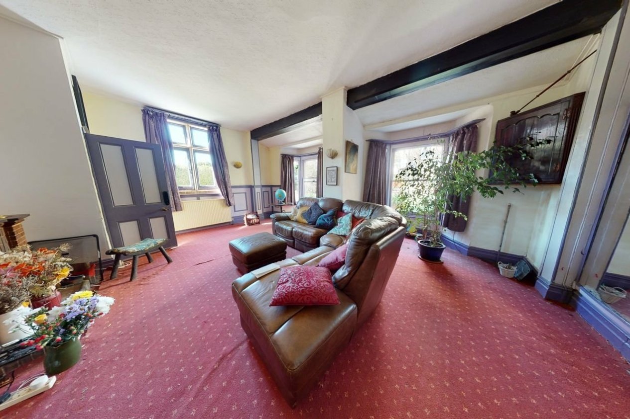 Properties For Sale in Avenue Road Herne Bay