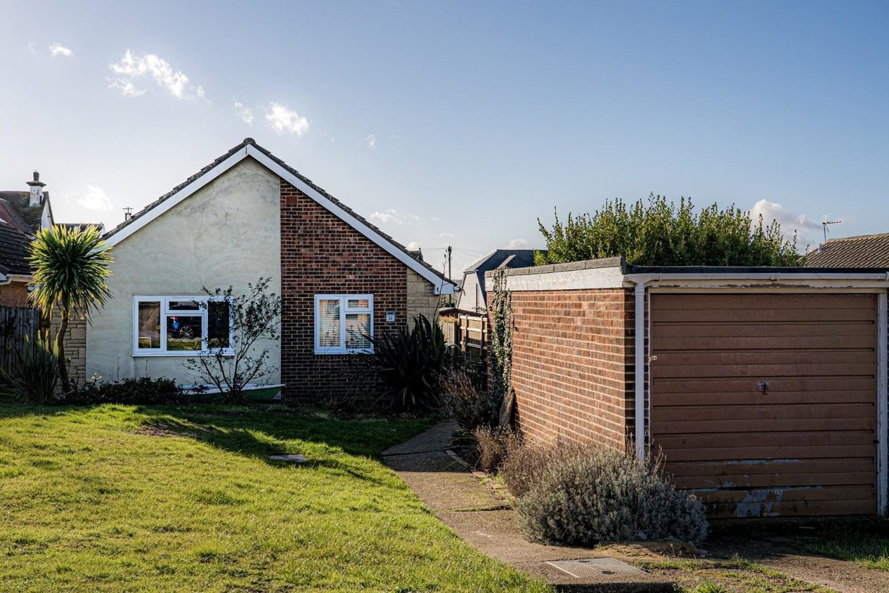 Properties Sold Subject To Contract in Avondale Close 
