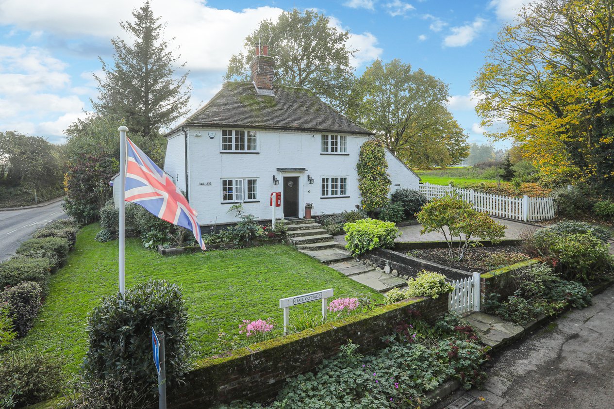 Properties Under Offer in Ball Lane Ashford