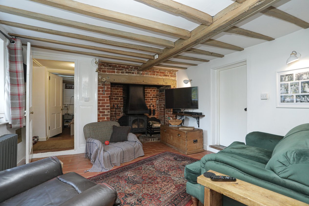 Properties Under Offer in Ball Lane Ashford