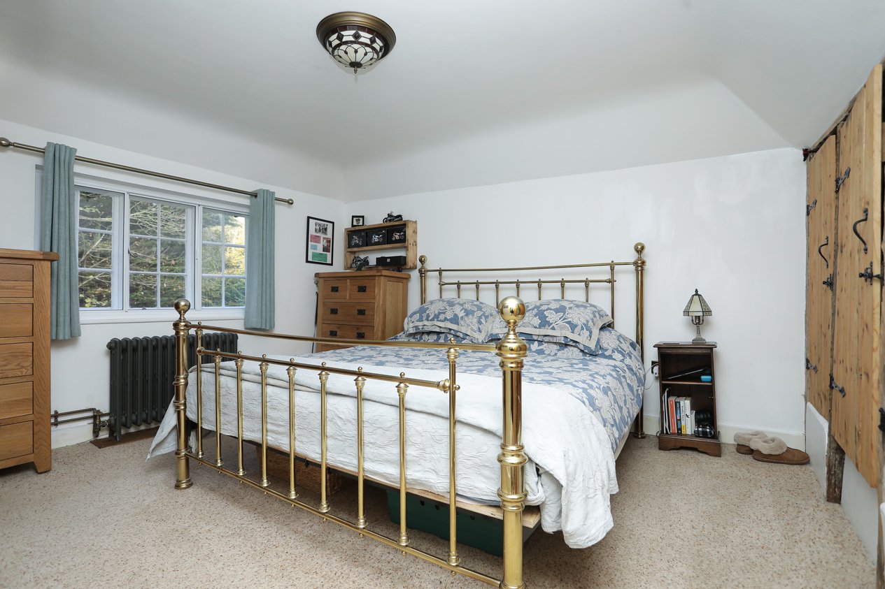 Properties Under Offer in Ball Lane Ashford