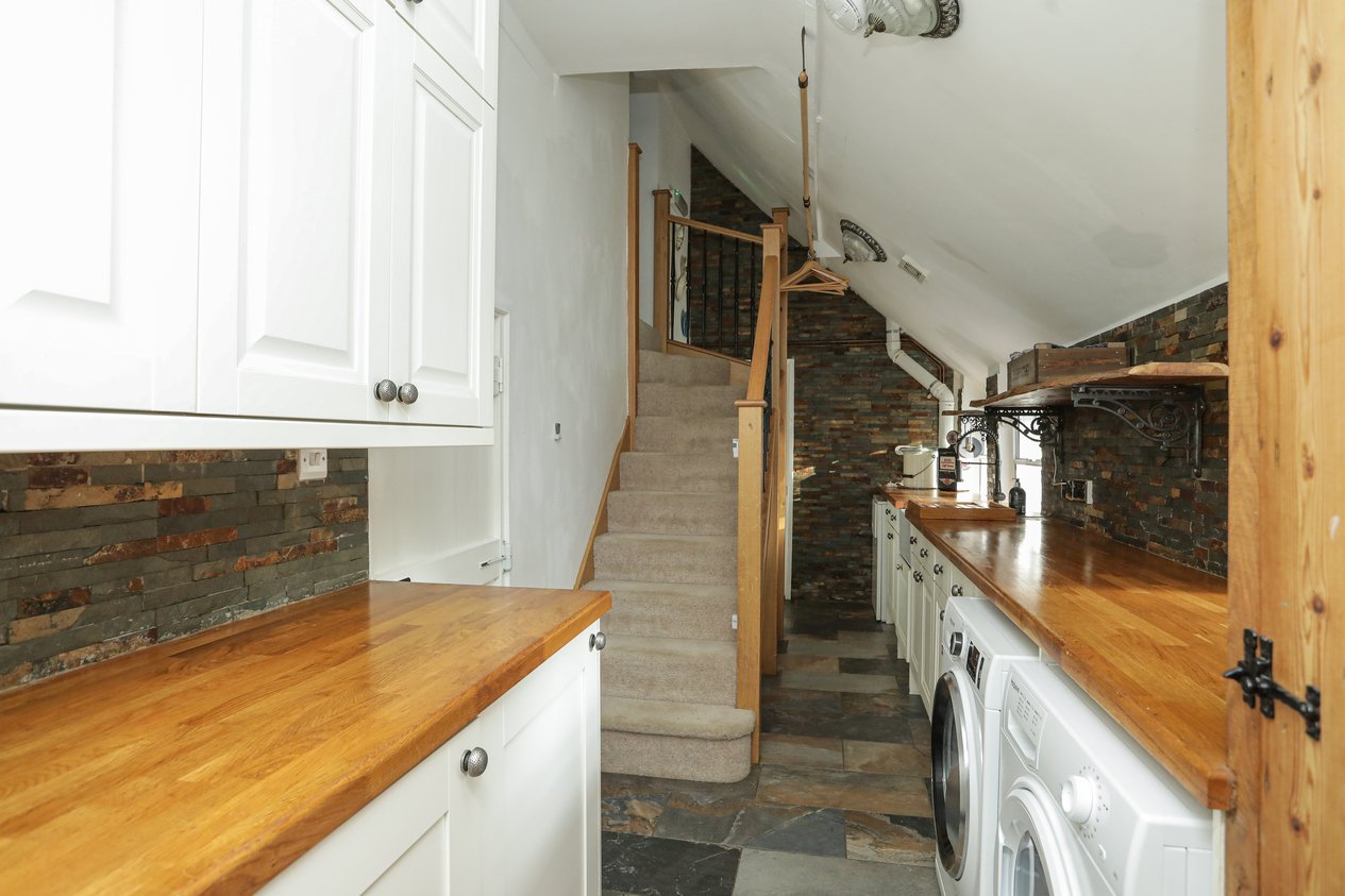 Properties Under Offer in Ball Lane Ashford