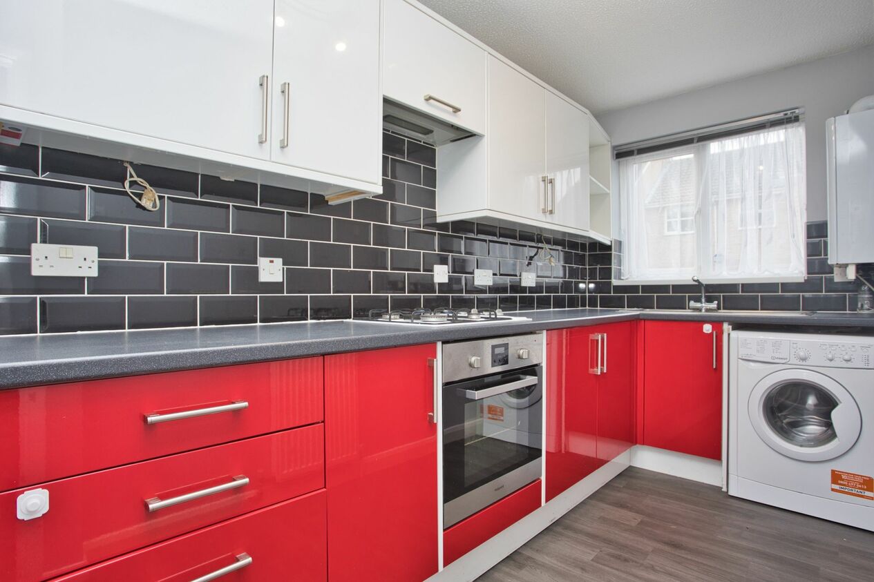 Properties For Sale in Bamford Way  Deal