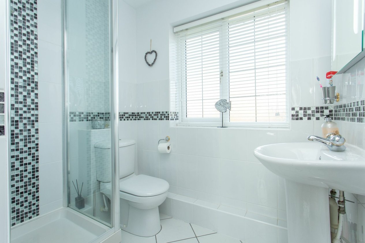 Properties Sold Subject To Contract in Barley Way  Ashford