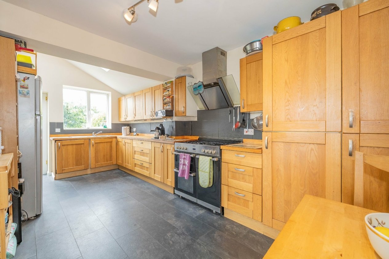 Properties For Sale in Barrow Hill Rise Ashford