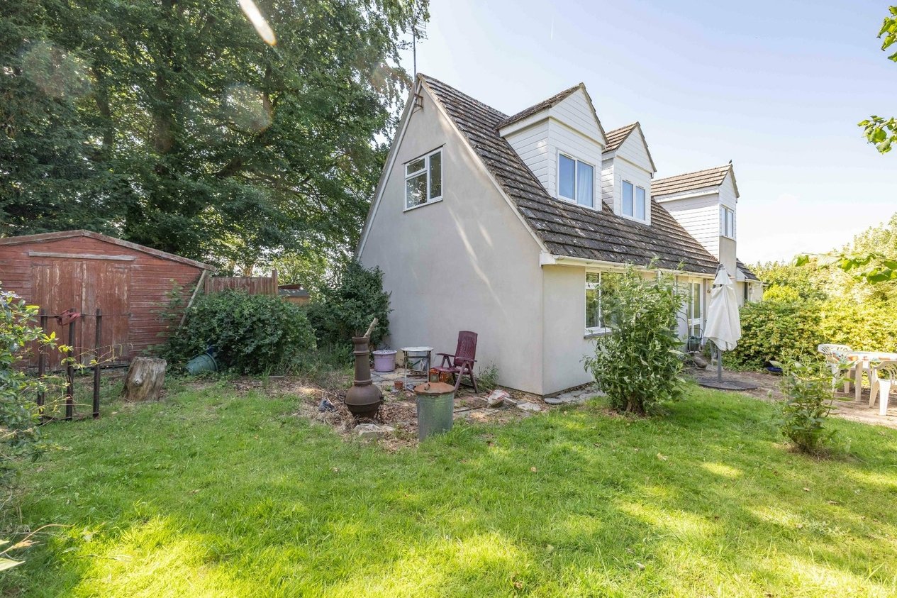 Properties For Sale in Barrow Hill Rise Ashford