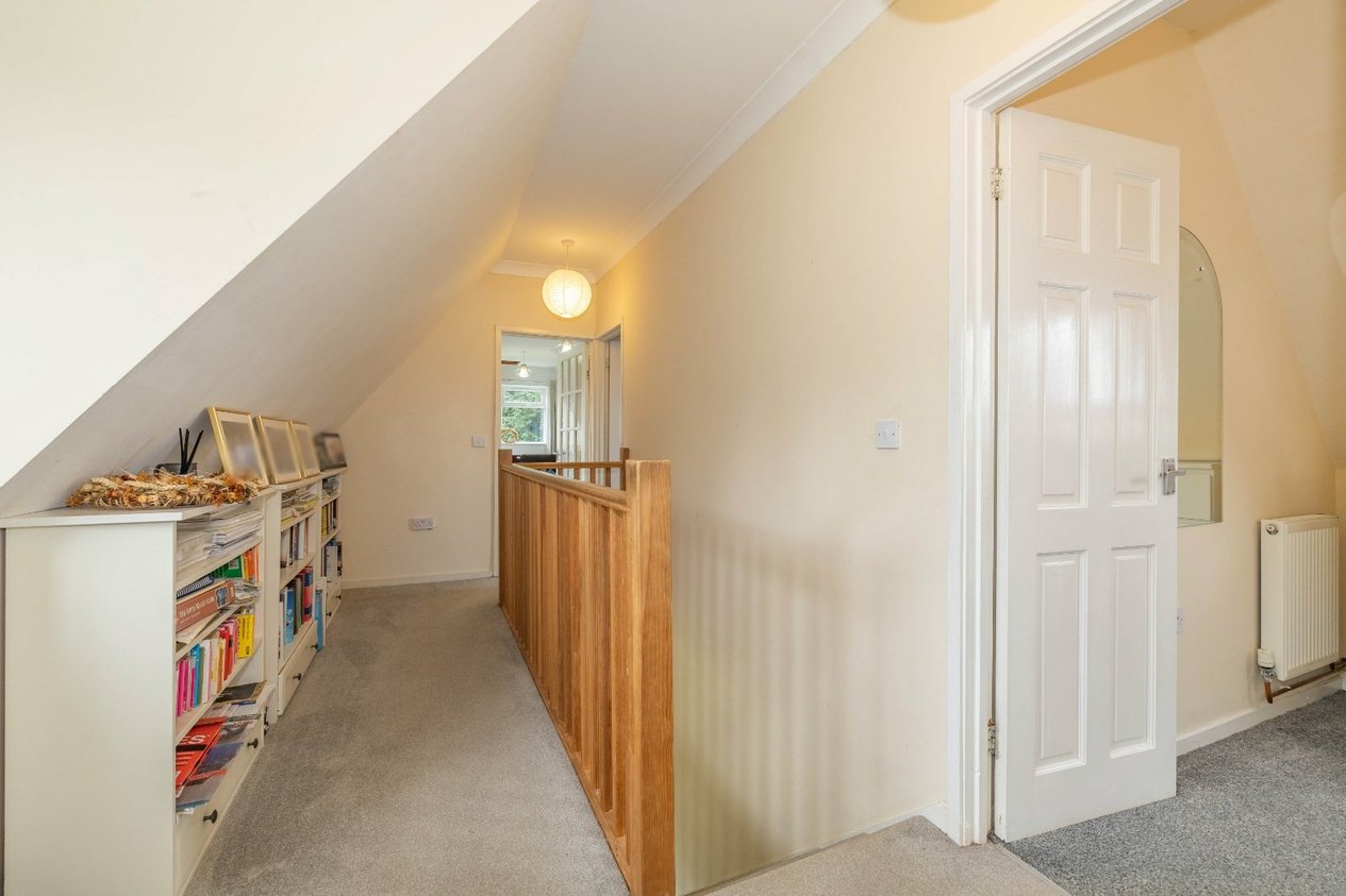 Properties For Sale in Barrow Hill Rise Ashford