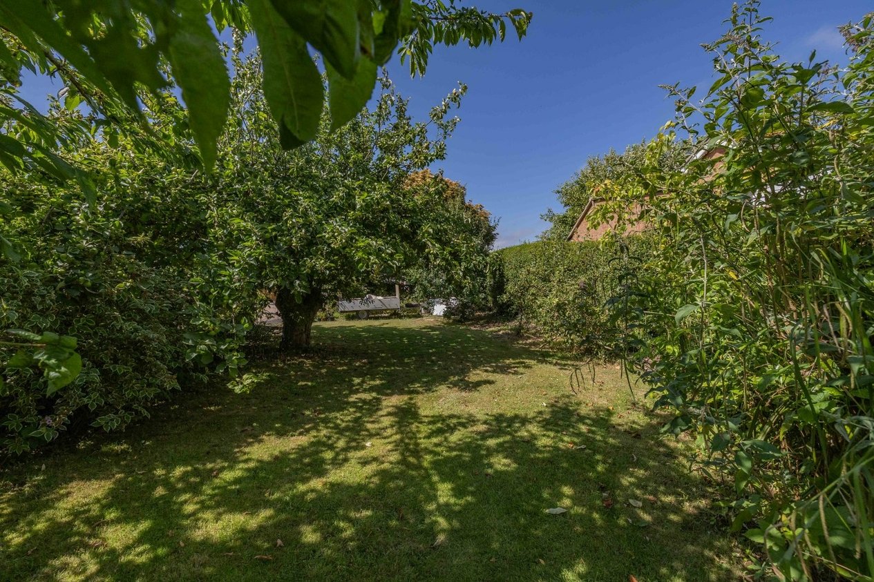 Properties For Sale in Barrow Hill Rise Ashford