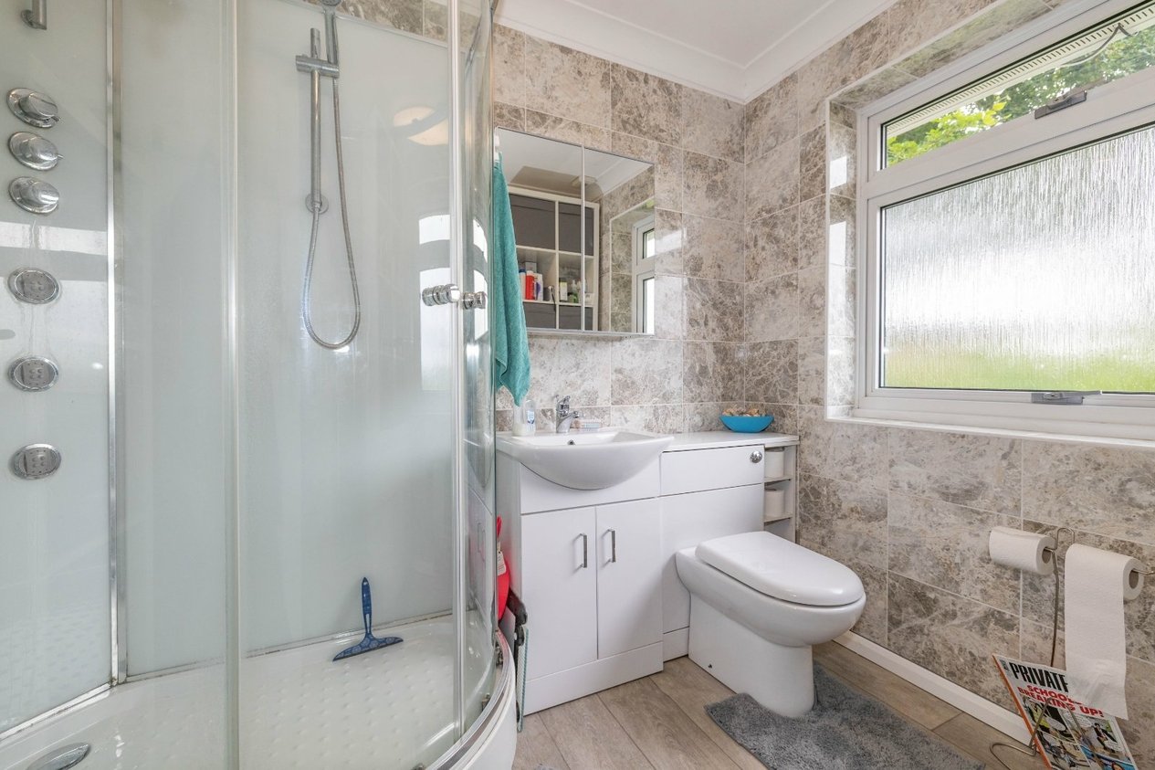 Properties For Sale in Barrow Hill Rise Ashford