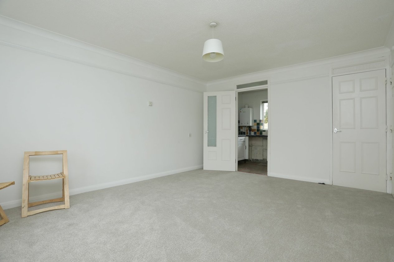 Properties For Sale in Barrows Close  Birchington