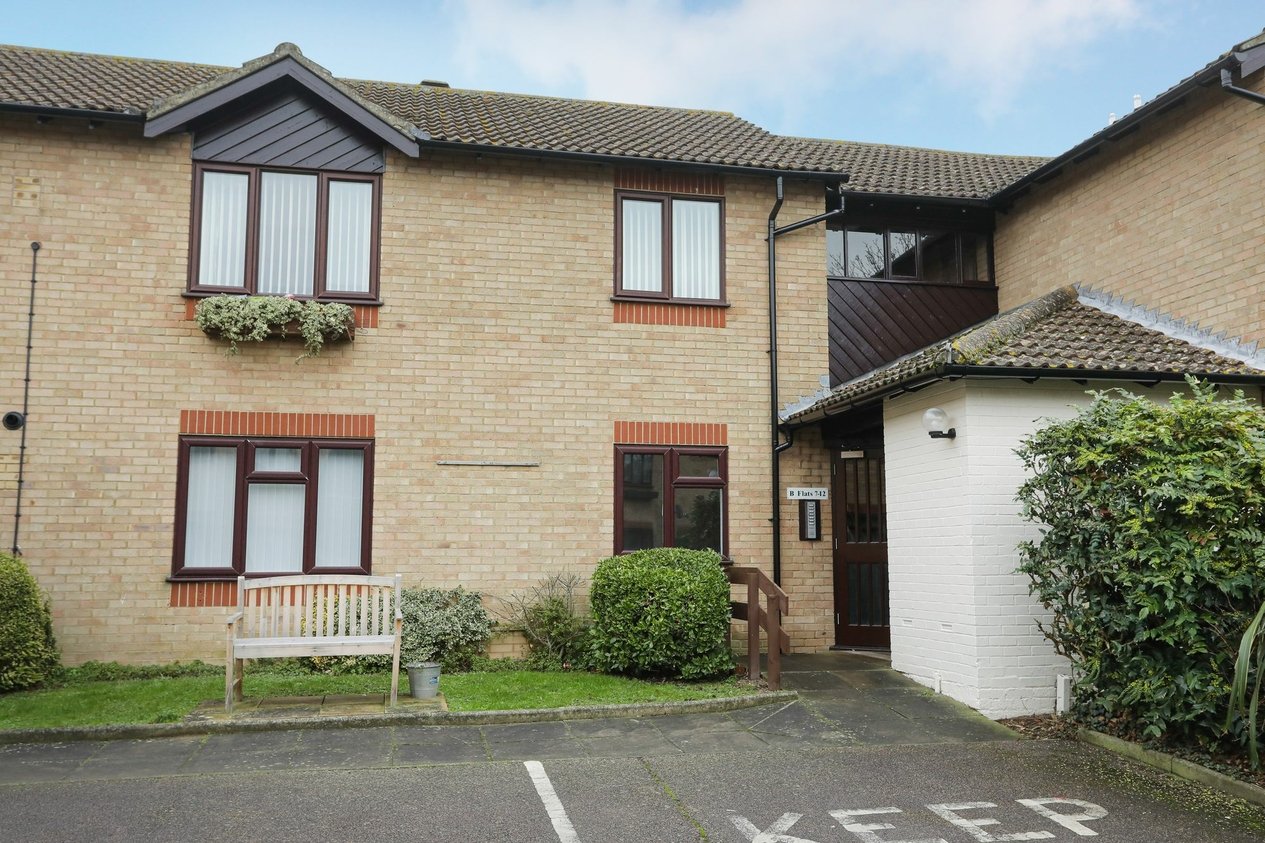 Properties For Sale in Barrows Close  Birchington