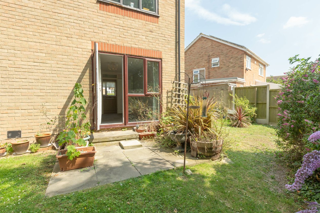 Properties Under Offer in Barrows Close Birchington