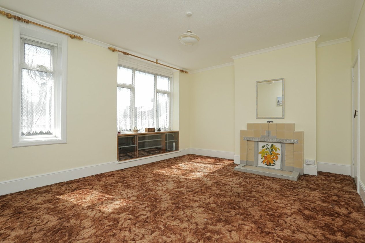 Properties For Sale in Barton Road Dover