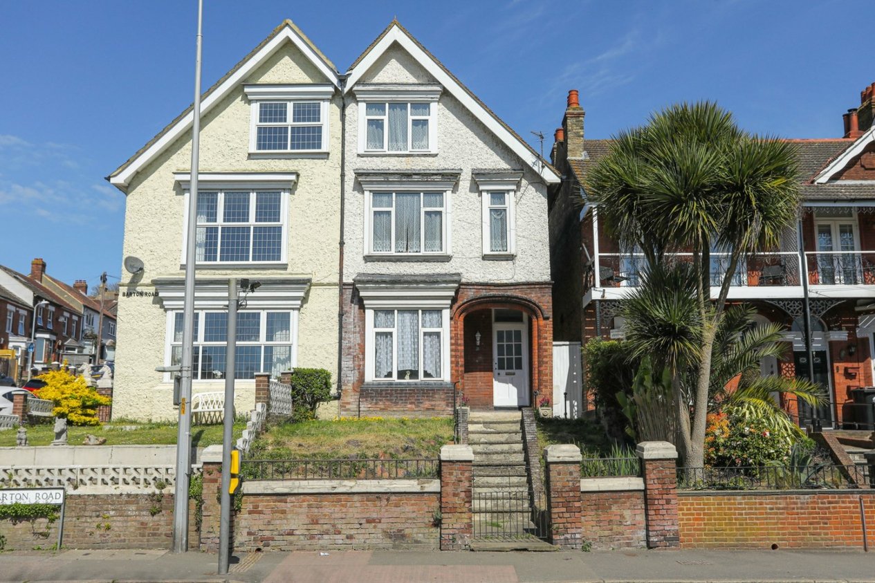 Properties For Sale in Barton Road Dover