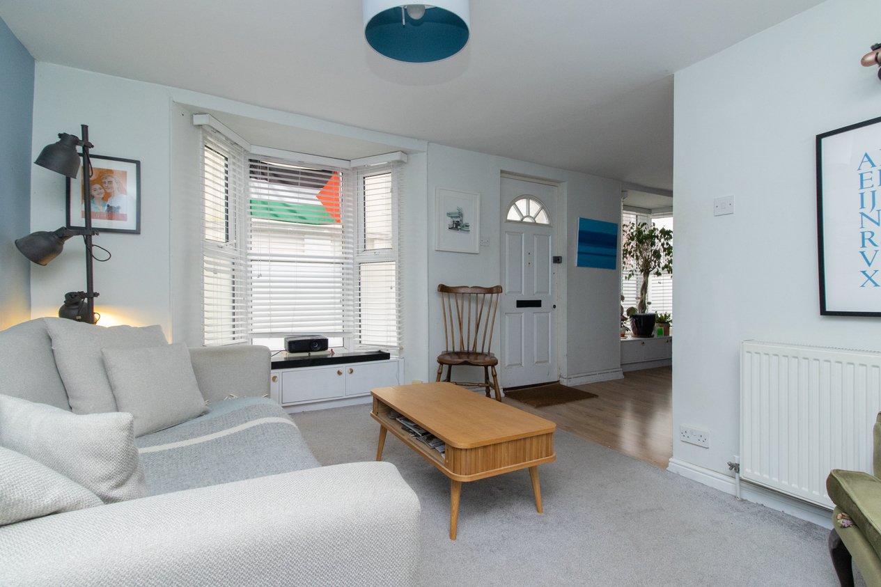 Properties Under Offer in Bath Place Margate