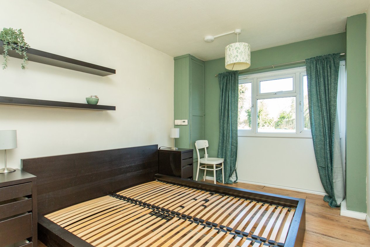 Properties For Sale in Bawden Close Canterbury
