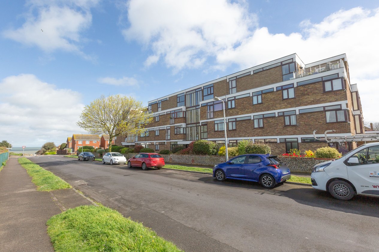 Properties Under Offer in Beach Avenue Birchington