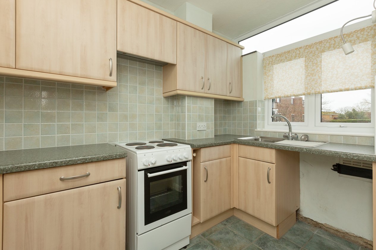 Properties Under Offer in Beach Avenue Birchington