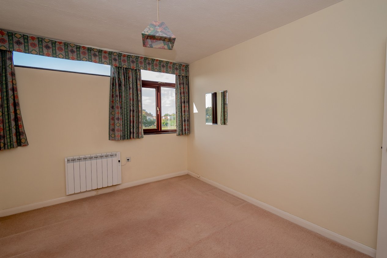 Properties Under Offer in Beach Avenue Birchington