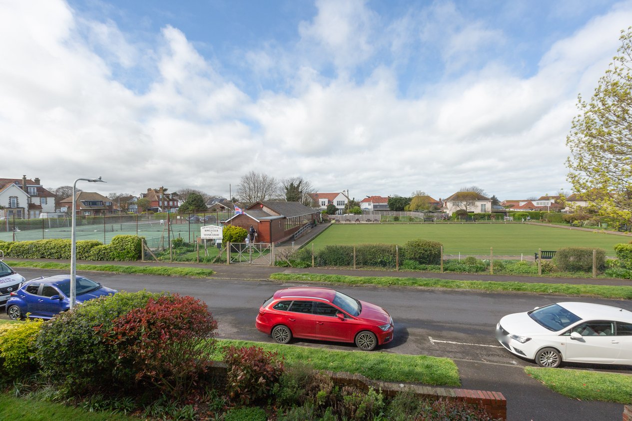 Properties Under Offer in Beach Avenue Birchington
