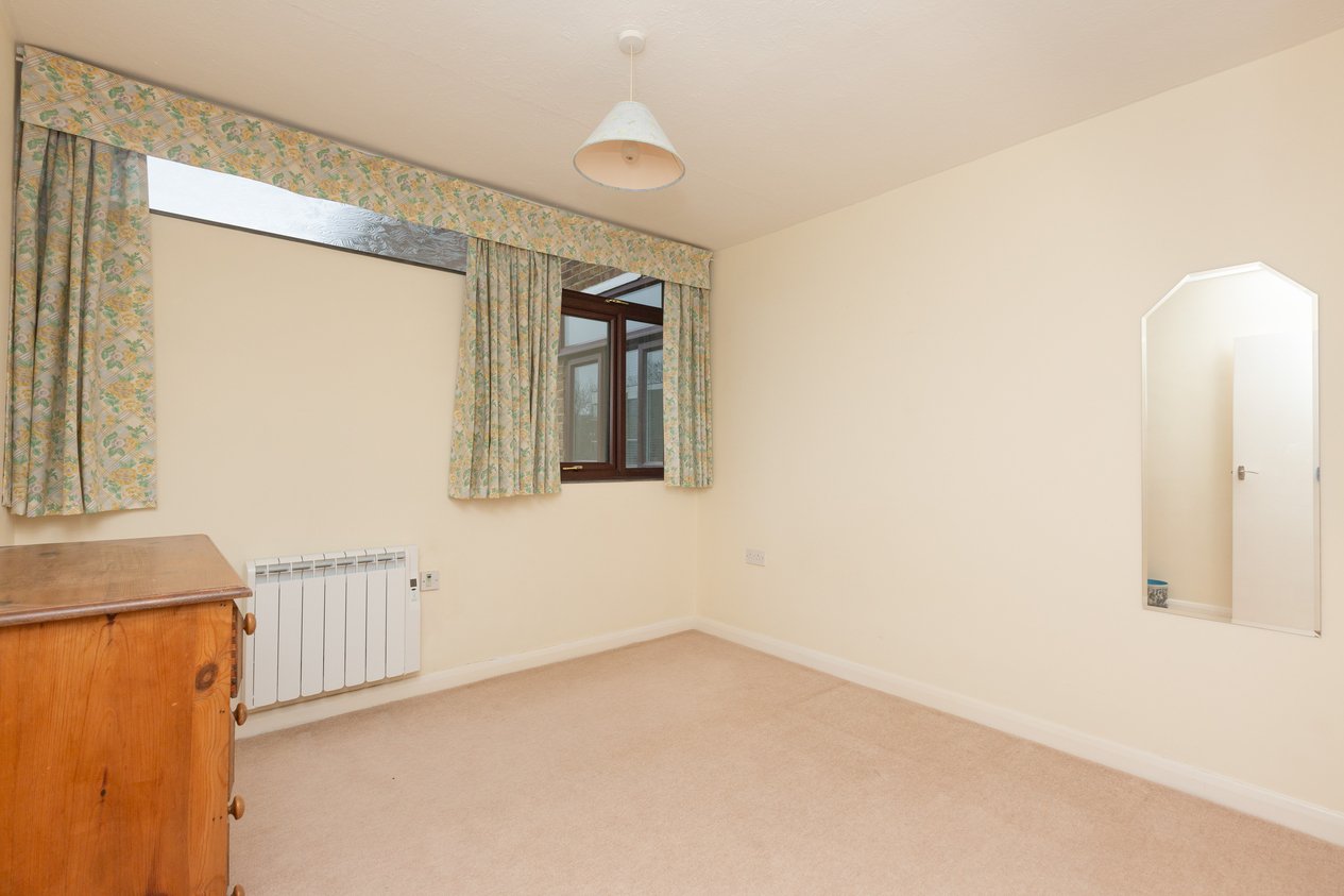Properties Under Offer in Beach Avenue Birchington