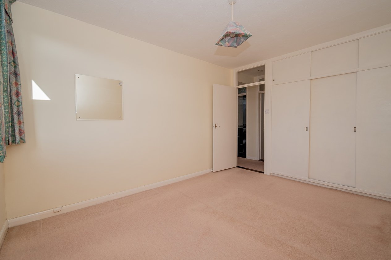 Properties Under Offer in Beach Avenue Birchington
