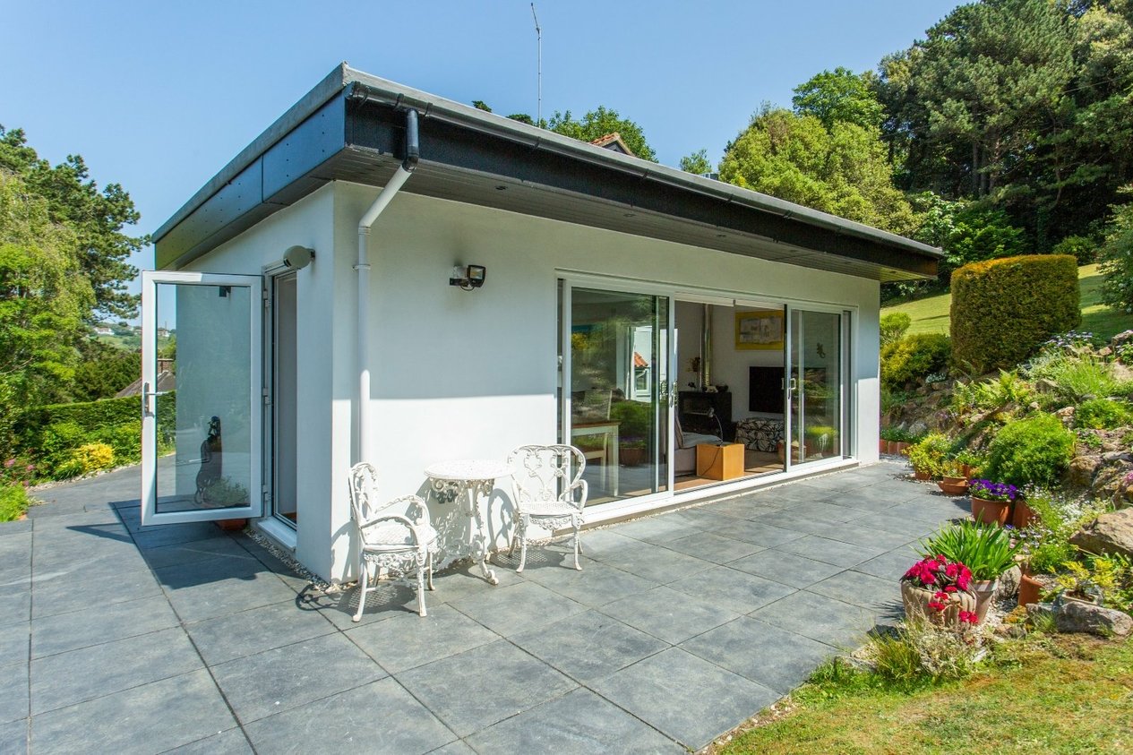 Properties For Sale in Beach Road St Margaret's Bay
