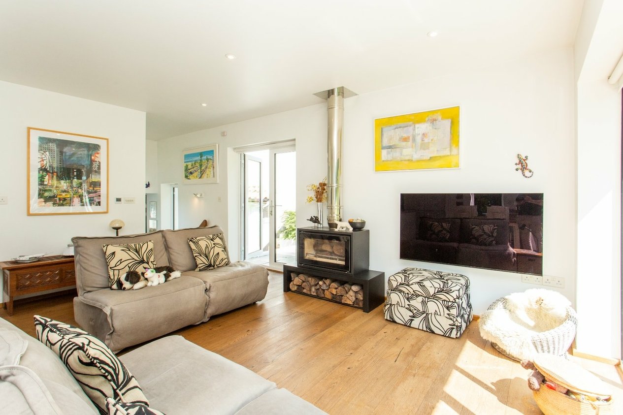 Properties For Sale in Beach Road St Margaret's Bay