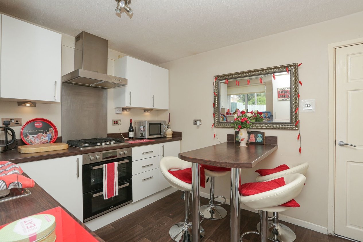 House Terraced for sale in Beach Road,WestgateOnSea Miles & Barr