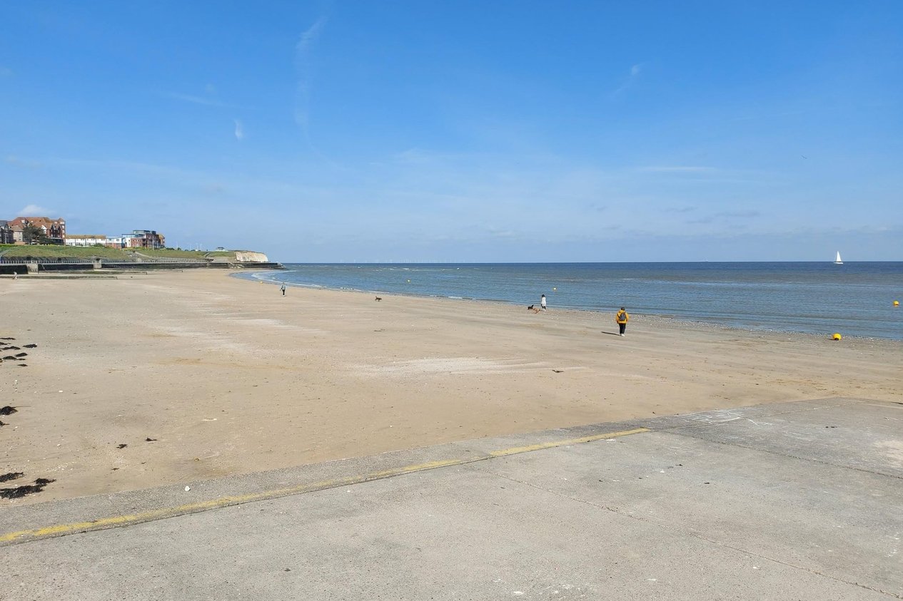 House Terraced for sale in Beach Road,WestgateOnSea Miles & Barr