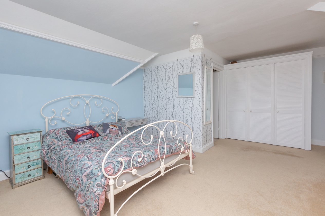 Properties Under Offer in Beach Road Westgate-On-Sea