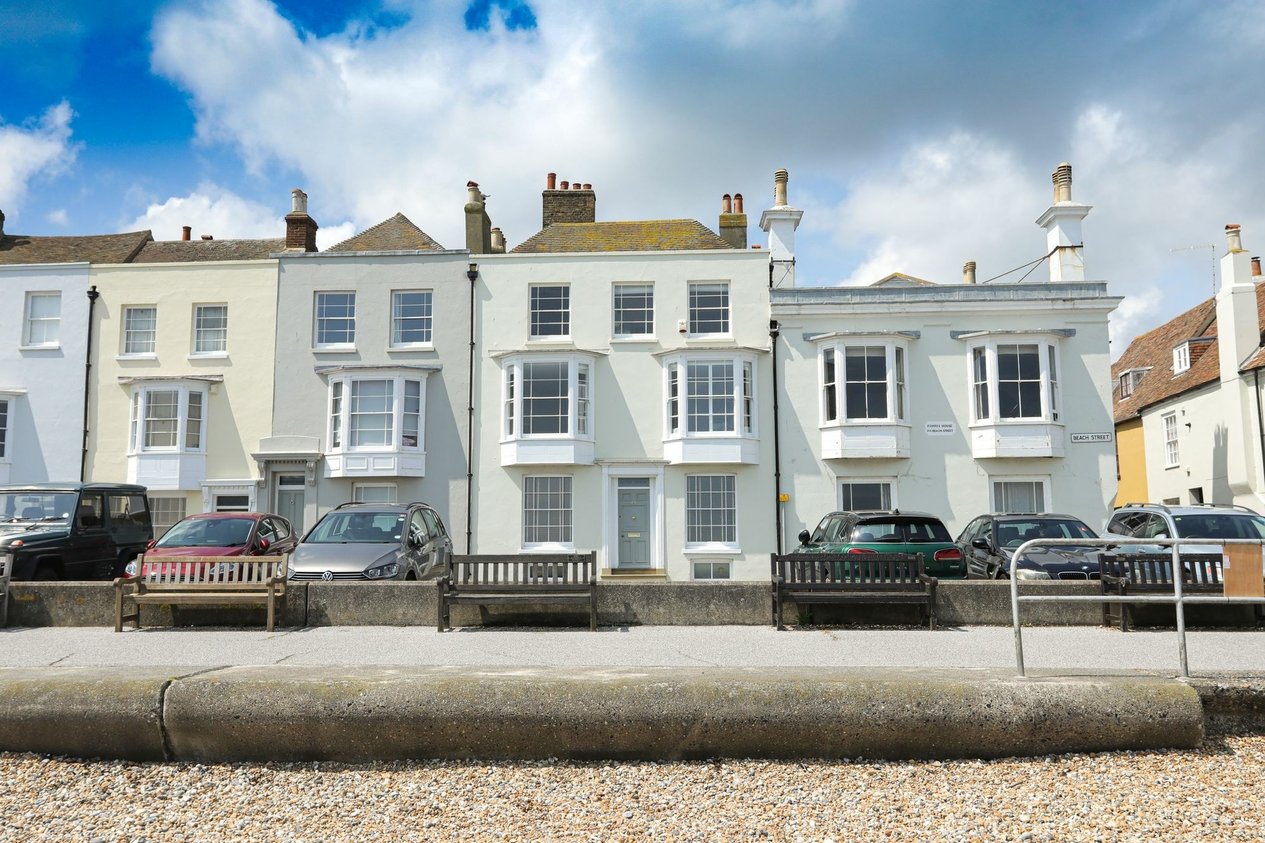 Properties Sold Subject To Contract in Beach Street  Deal