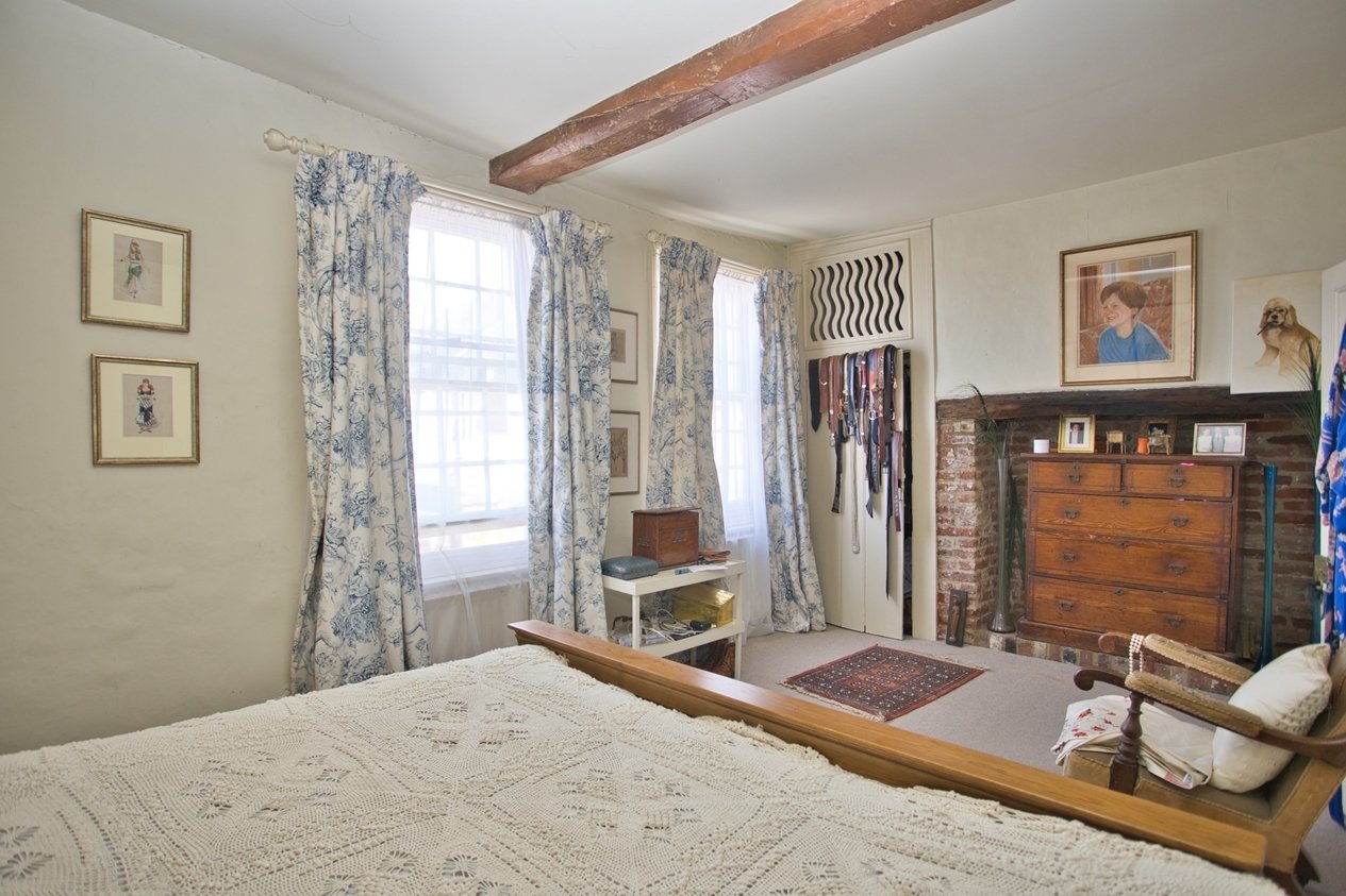 Properties Under Offer in Beach Street Deal