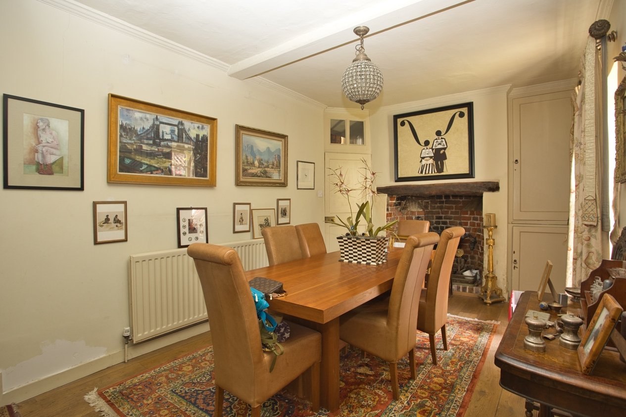 Properties Under Offer in Beach Street Deal