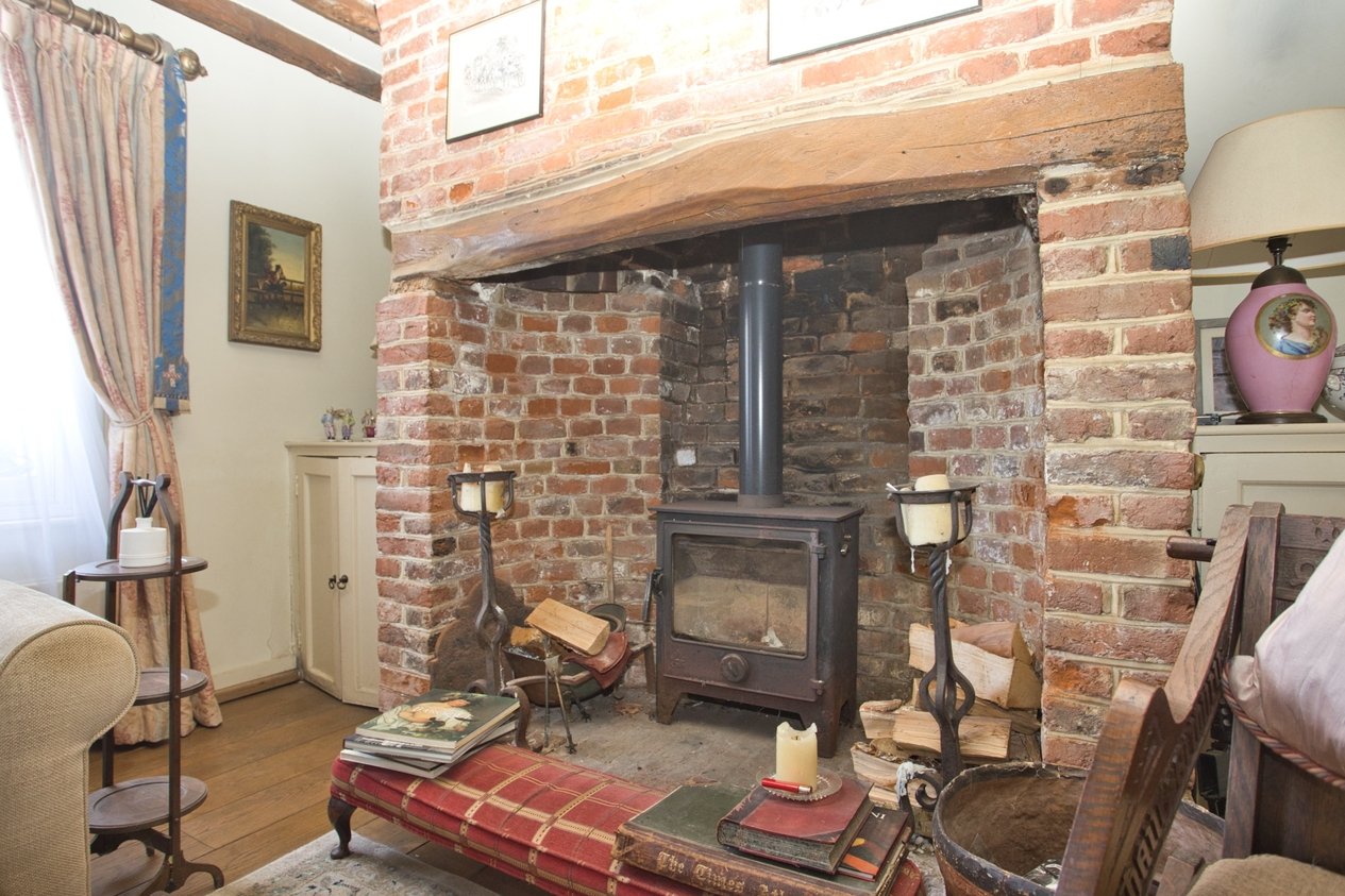 Properties Under Offer in Beach Street Deal