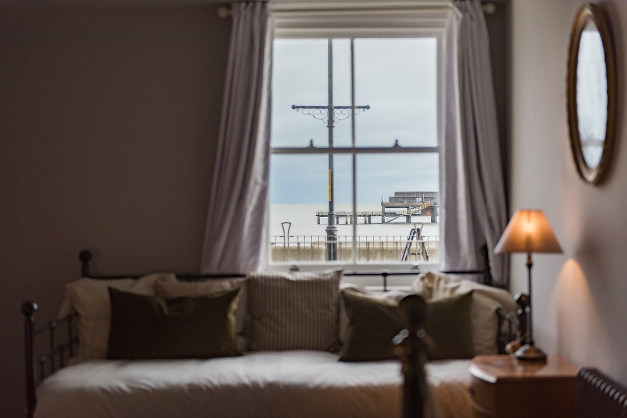 Properties Under Offer in Beach Street Deal