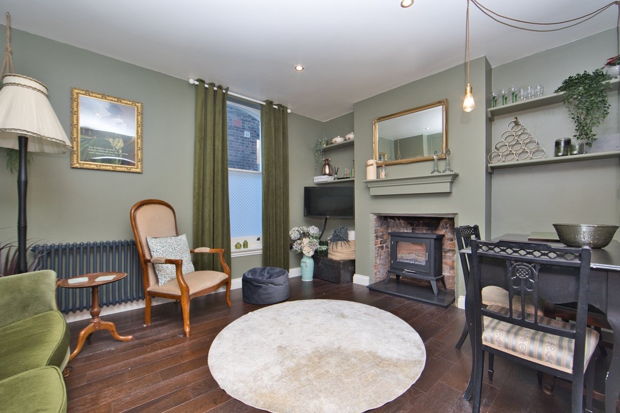 Properties Under Offer in Beach Street Deal