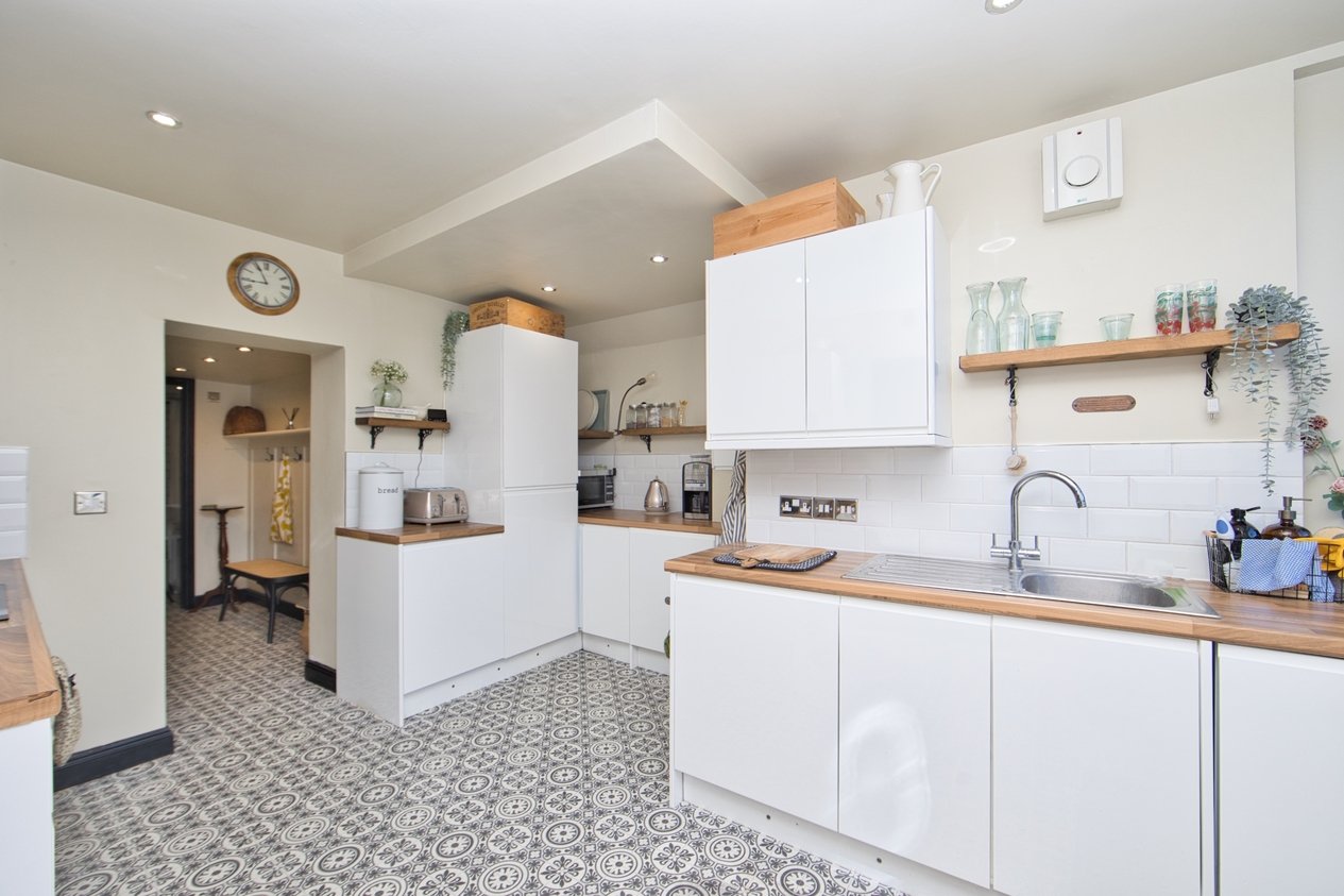 Properties Under Offer in Beach Street Deal