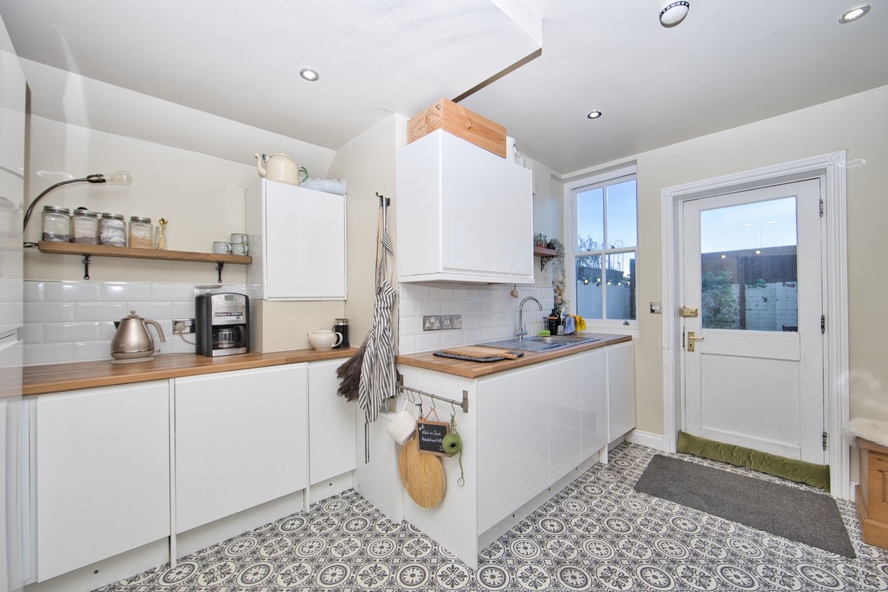 Properties Under Offer in Beach Street Deal