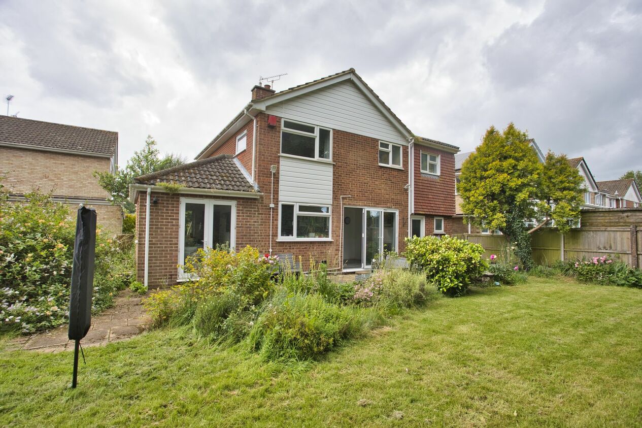 Properties For Sale in Beacon Way  Lympne