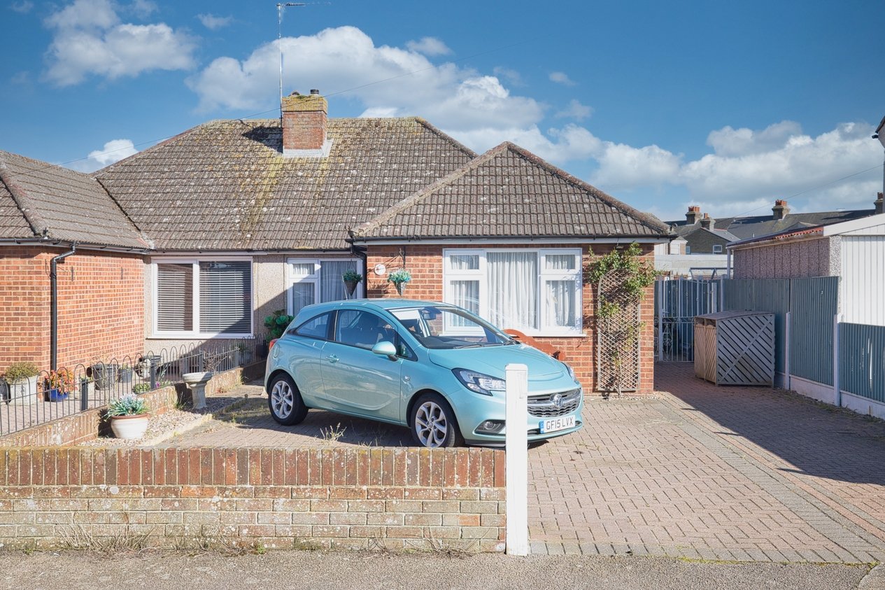 Properties For Sale in Beaufort Avenue Ramsgate
